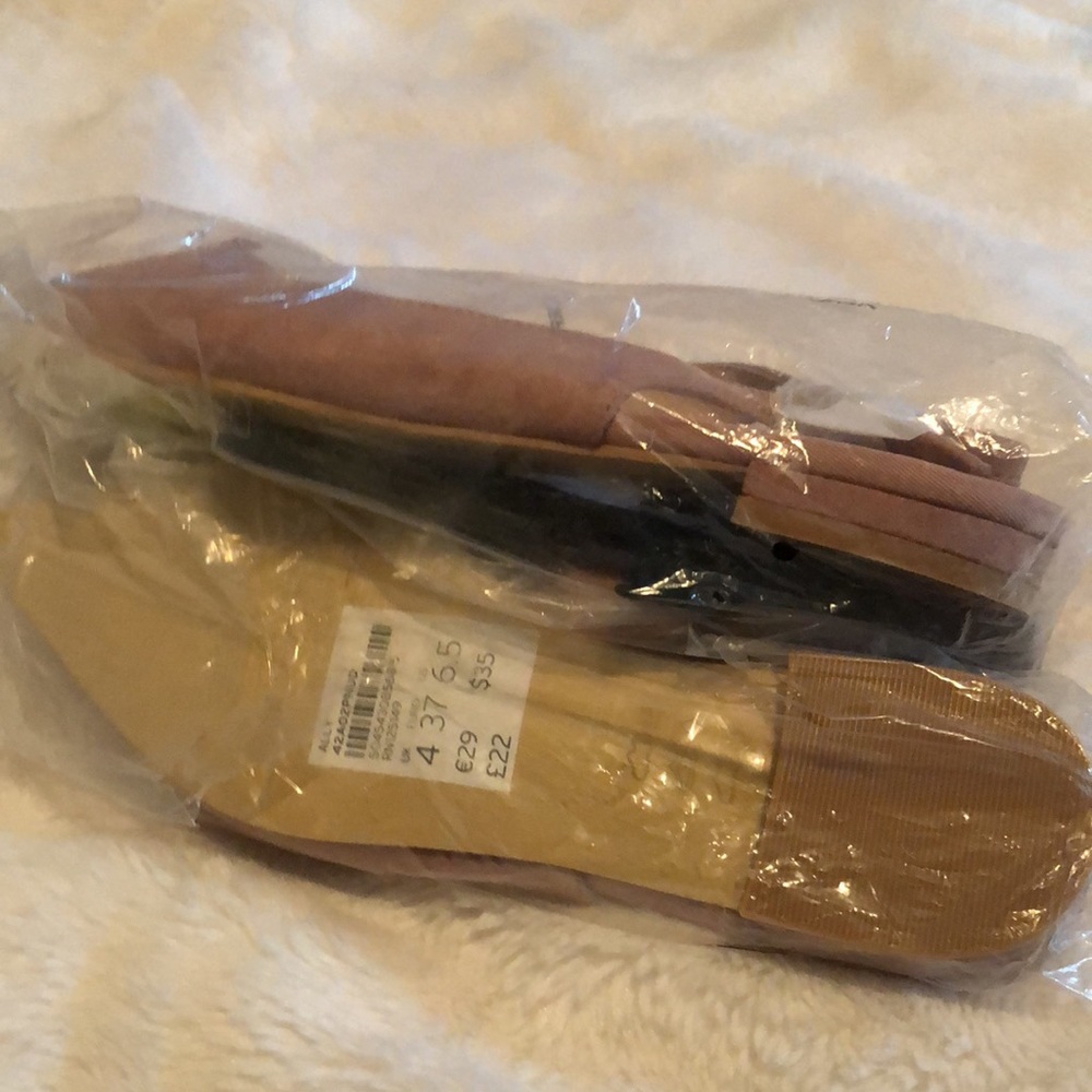 Nude Top shop Flats - Picture 4 of 4
